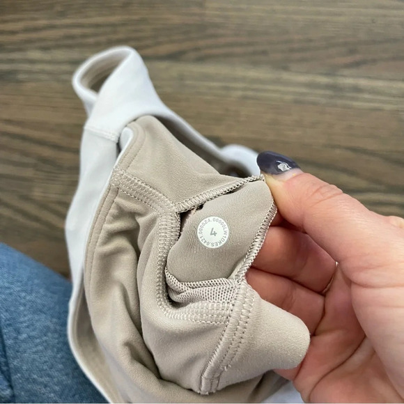 Lululemon x Barry’s white tank top size 4 - Picture 4 of 4